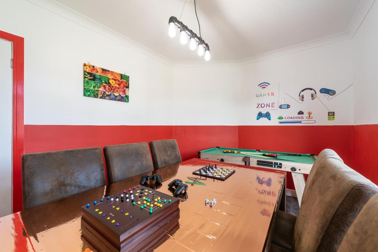 Aseda 4 Bedroom Private Parking, Game Zone -Pool Table, Garden Home 킹스턴어폰헐 외부 사진