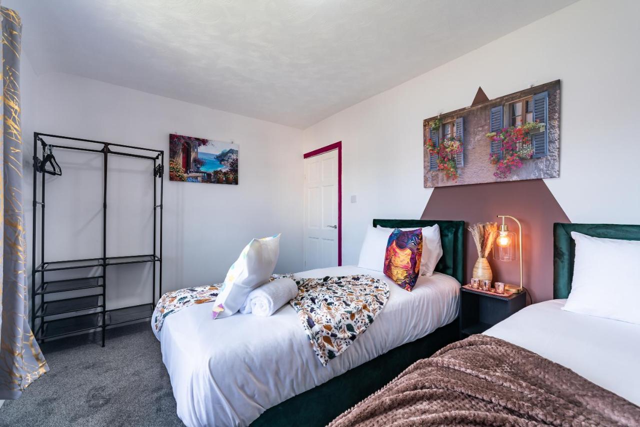 Aseda 4 Bedroom Private Parking, Game Zone -Pool Table, Garden Home 킹스턴어폰헐 외부 사진