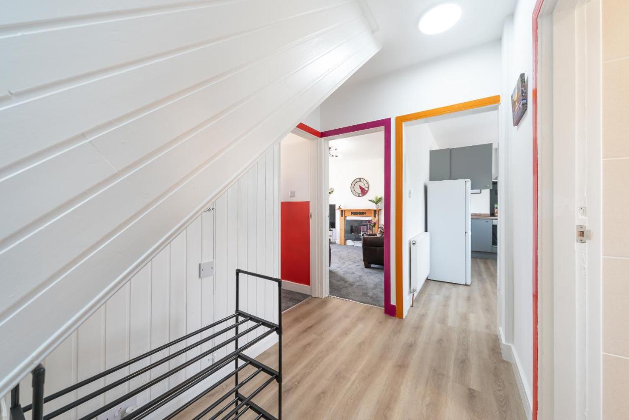 Aseda 4 Bedroom Private Parking, Game Zone -Pool Table, Garden Home 킹스턴어폰헐 외부 사진
