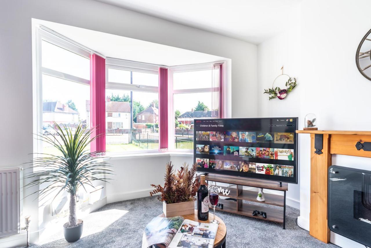 Aseda 4 Bedroom Private Parking, Game Zone -Pool Table, Garden Home 킹스턴어폰헐 외부 사진